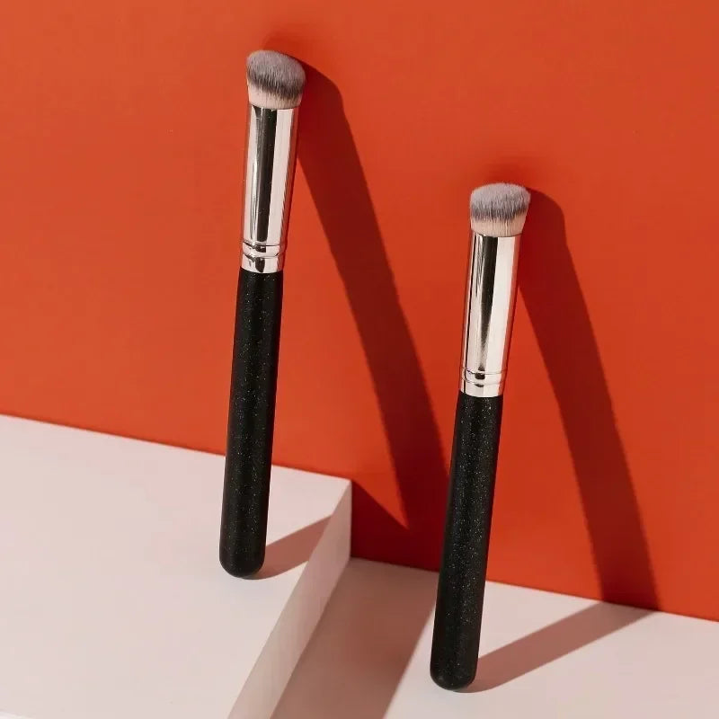 Mantou Concealer Brush Women Flawless Makeup Brushes Under-Eye Dense Face Makeup Brush Blending Multi-Functional Soft Bristles